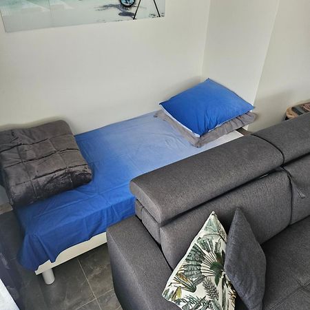 Bienvenue Chez Alain Et Marie Apartment อองทีบส์ ภายนอก รูปภาพ