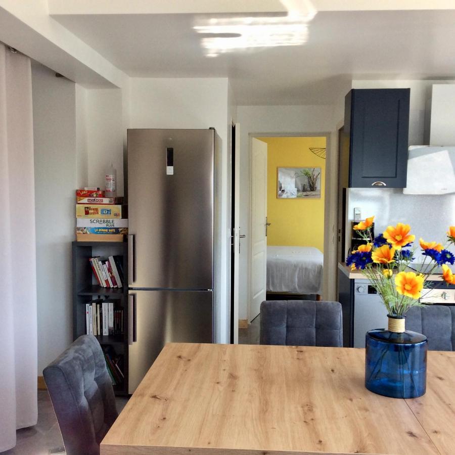 Bienvenue Chez Alain Et Marie Apartment อองทีบส์ ภายนอก รูปภาพ