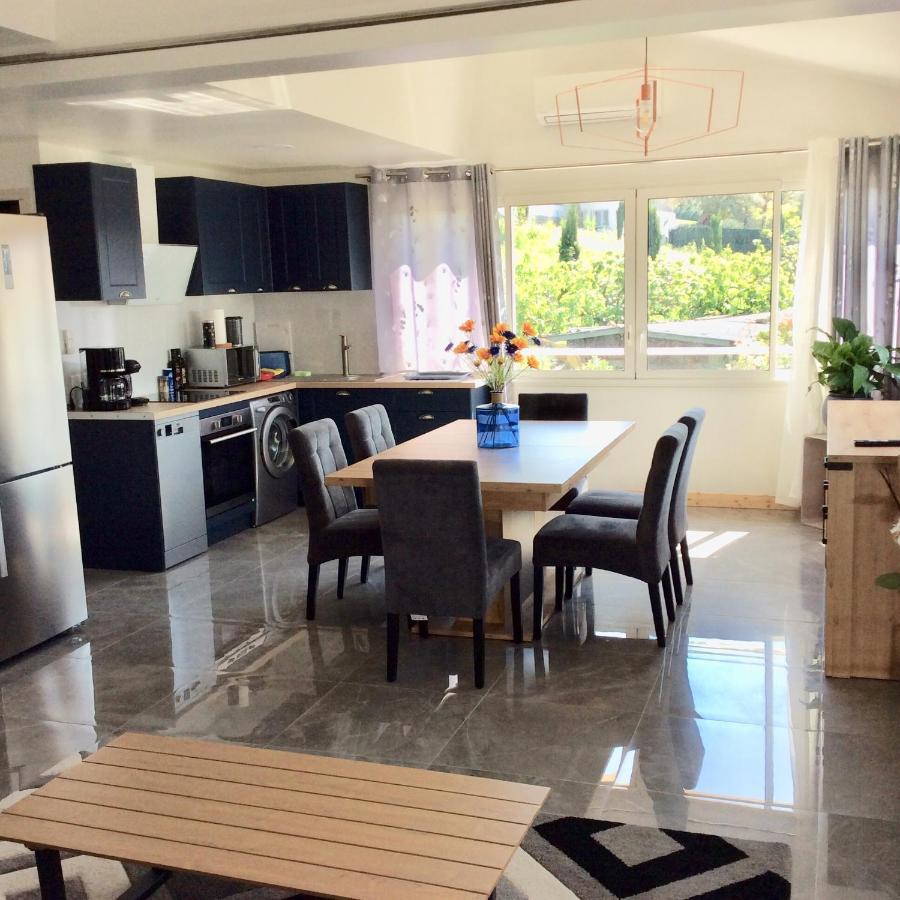 Bienvenue Chez Alain Et Marie Apartment อองทีบส์ ภายนอก รูปภาพ