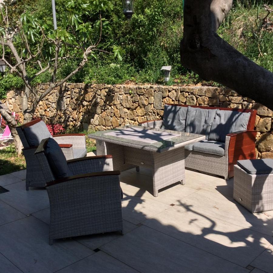 Bienvenue Chez Alain Et Marie Apartment อองทีบส์ ภายนอก รูปภาพ