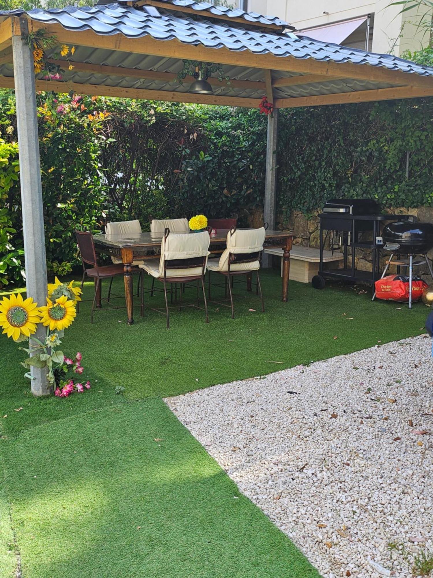 Bienvenue Chez Alain Et Marie Apartment อองทีบส์ ห้อง รูปภาพ