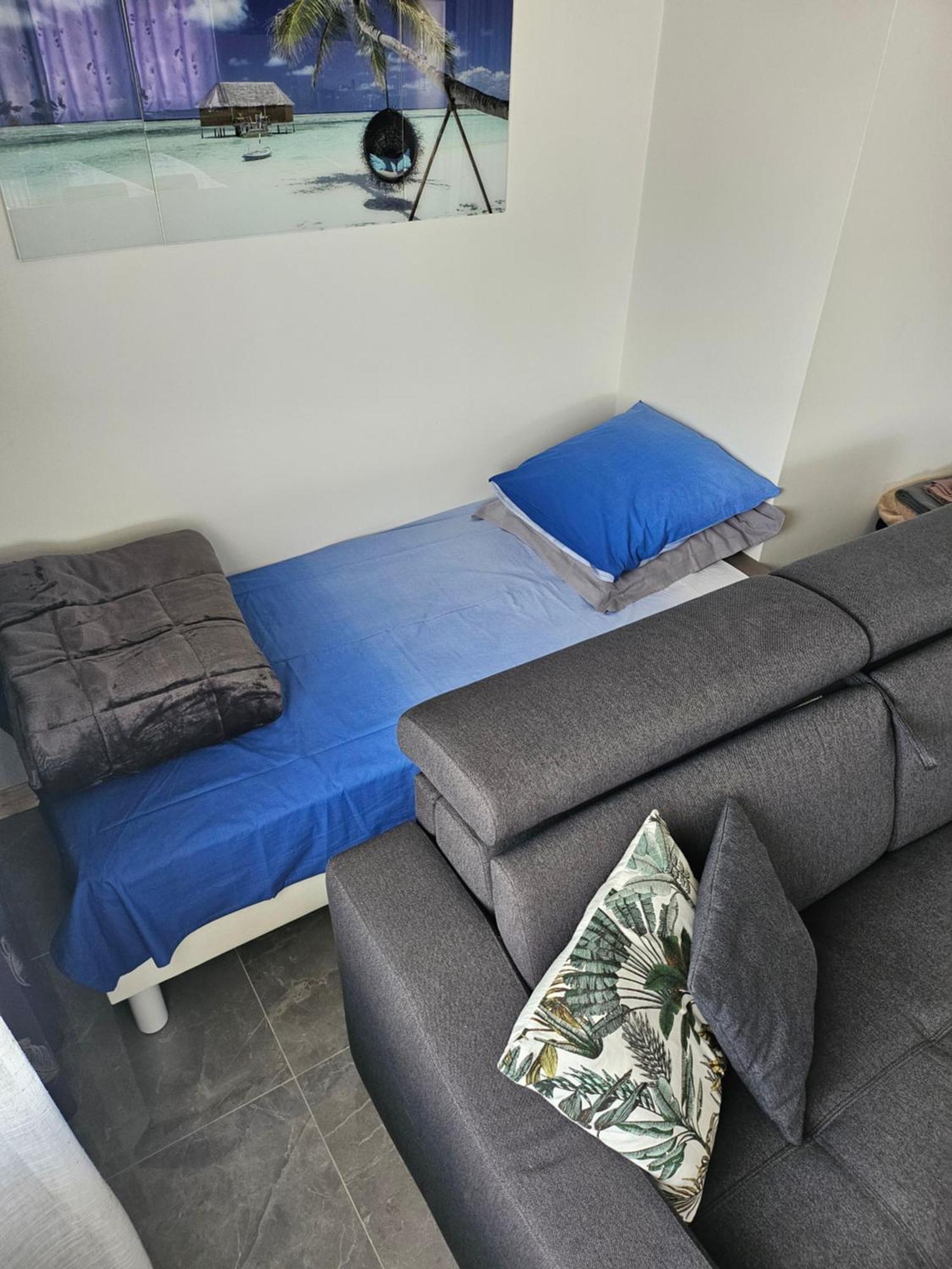 Bienvenue Chez Alain Et Marie Apartment อองทีบส์ ภายนอก รูปภาพ